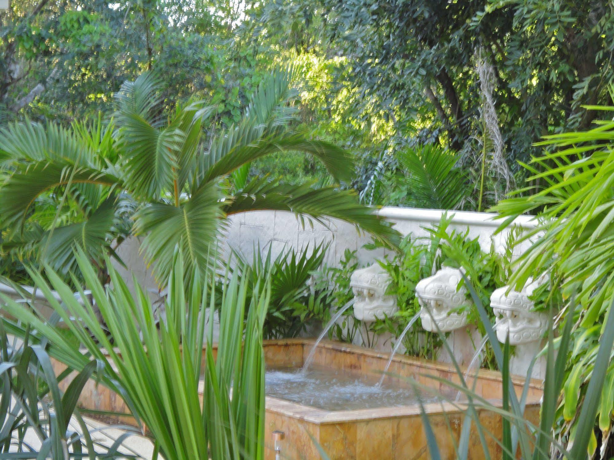Casa Jaguar Hotell Puerto Aventuras Exteriör bild